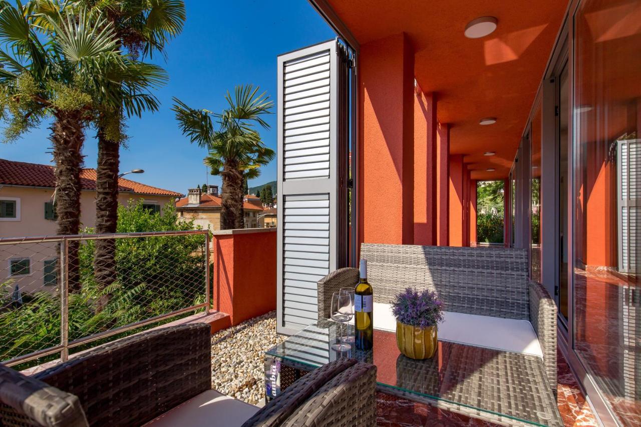 Luxury City Center Apartment -50M To The Sea Abbazia Esterno foto