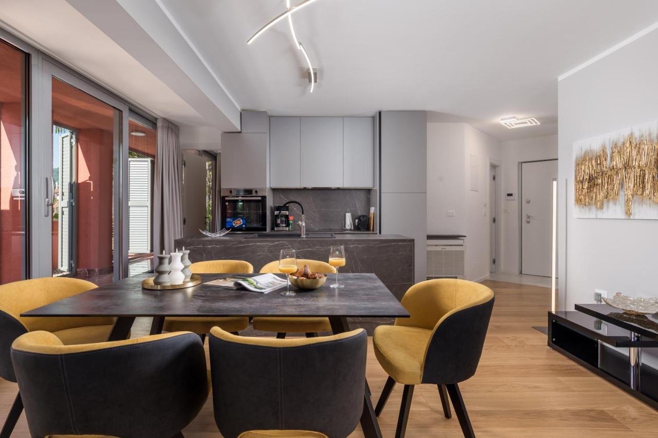 Luxury City Center Apartment -50M To The Sea Abbazia Esterno foto