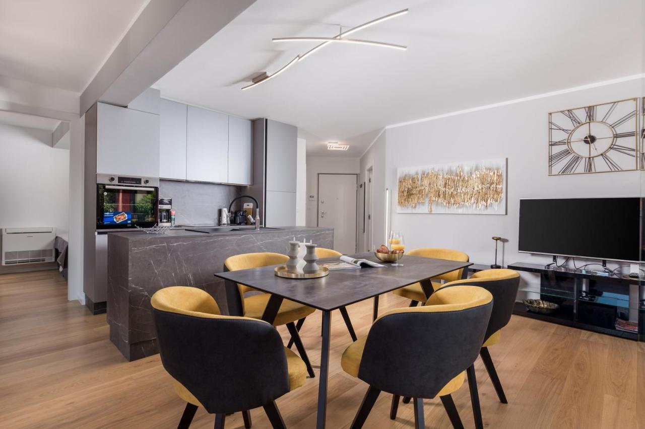 Luxury City Center Apartment -50M To The Sea Abbazia Esterno foto